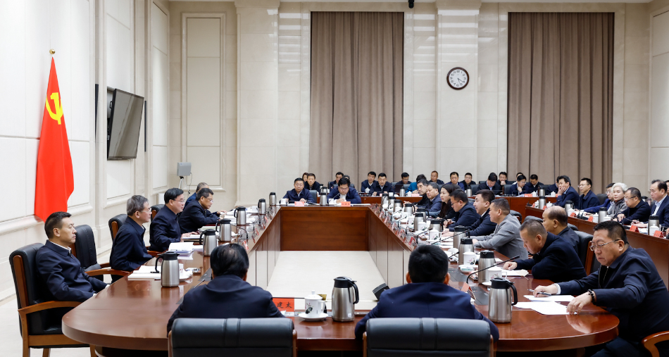 众邦企业集团董事长参加全省民营企业座谈会